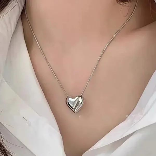 Simple Trendy Silver Color Love Heart Pendant Necklace for Women Korean Fashion Snake Bone Chain Clavicle Chokers Party Jewelry