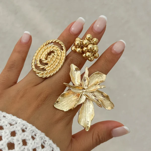 Ingemark Unique Exaggerated Large Petal Flower Rings for Women Vintage Geometric Adjustable Finger Ring Grunge Jewelry Steampunk