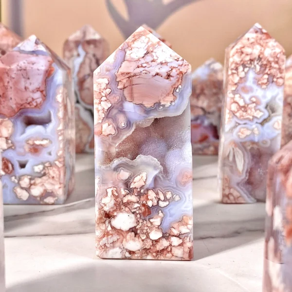 1PC High Quality Random Pink Agate Point Natural Crystal Point, Healing Crystal, Halloween Gift, Decoration