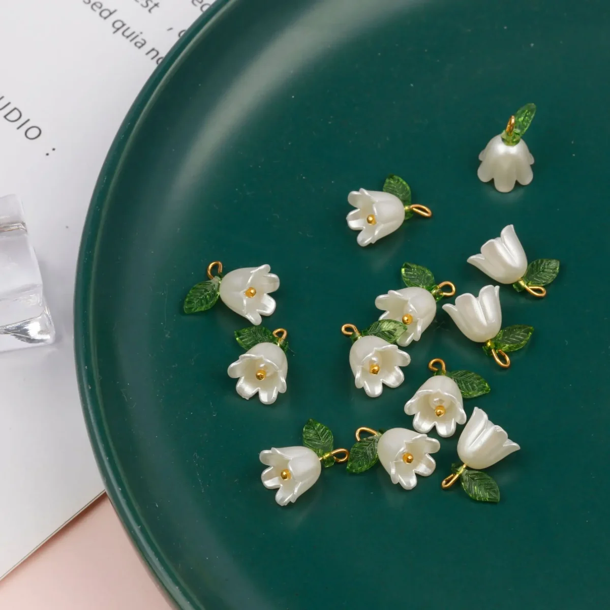 10Pcs/Set Imitation-Pearl Bell Orchid Pendant Stereoscopic Leaf Flower for DIY Necklace Bracelet Earrings Jewelry Accessories - Image 1